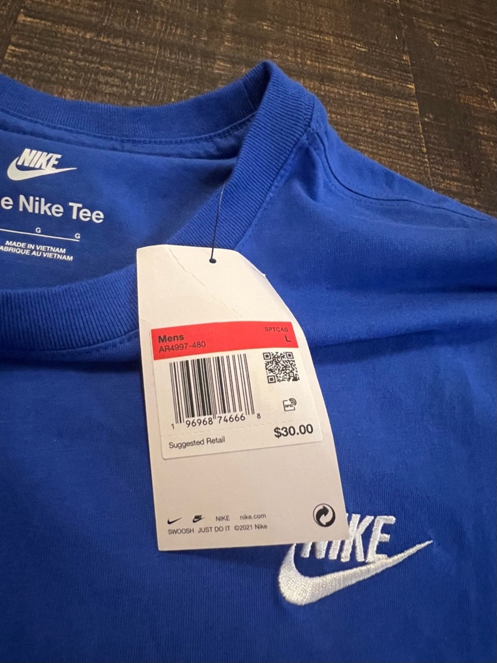 Nike Blue Short Sleeve Crewneck Tee with White Swoosh - Picture 7 of 9